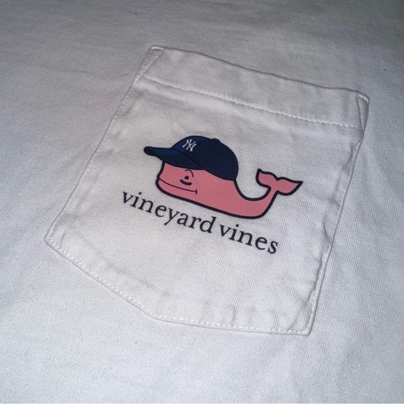 New York Yankees Vineyard Vines Baseball Cap T-Shirt S Small - Picture 3 of 5